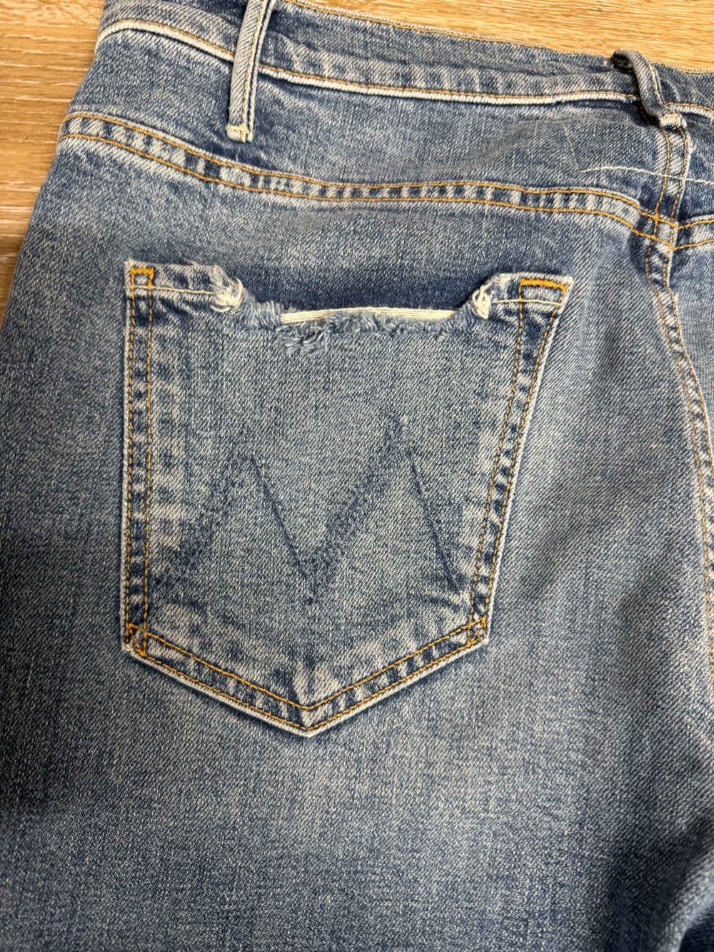 MOTHER Superior The Hustler Women’s Sz 33 High Rise Cropped Straight Jeans READ* - Picture 4 of 16